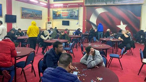 Kocaeli'de kumar oynarken yakalanan 3 kişiye para cezası